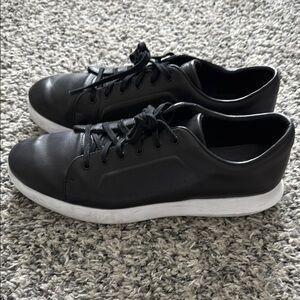 Black Leather Men's Sneakers